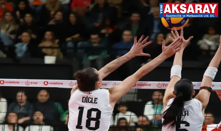 Eczacıbaşı set vermeden kazandı